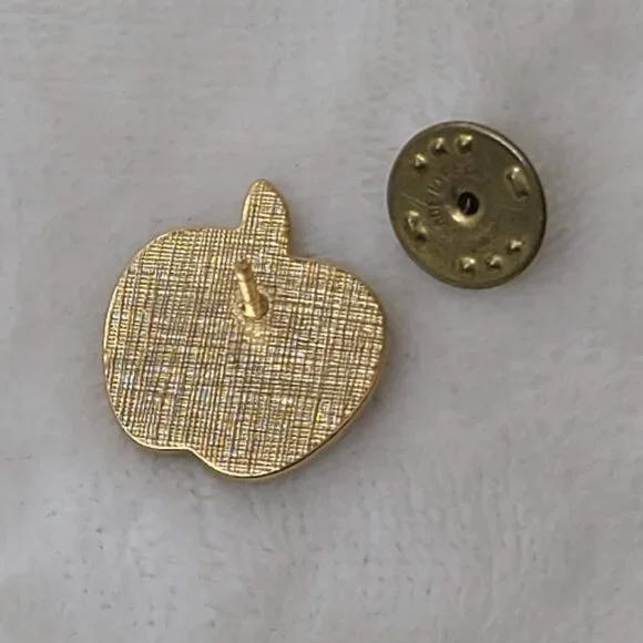 Teachers Change Lives Apple Pin Gold Tone Red Crystal GES School Award - Picture 5 of 6